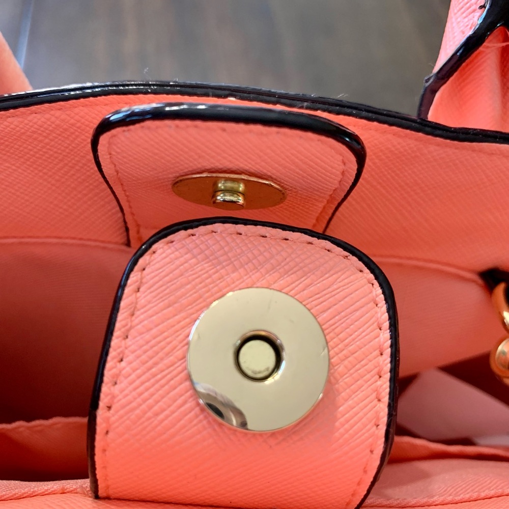 Crossbody Purse - Picture 6 of 14